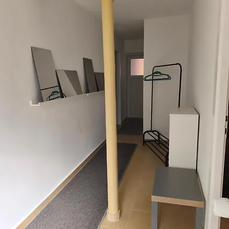 Moni Apartment
